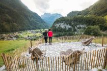 Entspannen und die Aussicht genießen am Logenplatz Schusterbichl.  • © Salzburger Saalachtal Tourismus